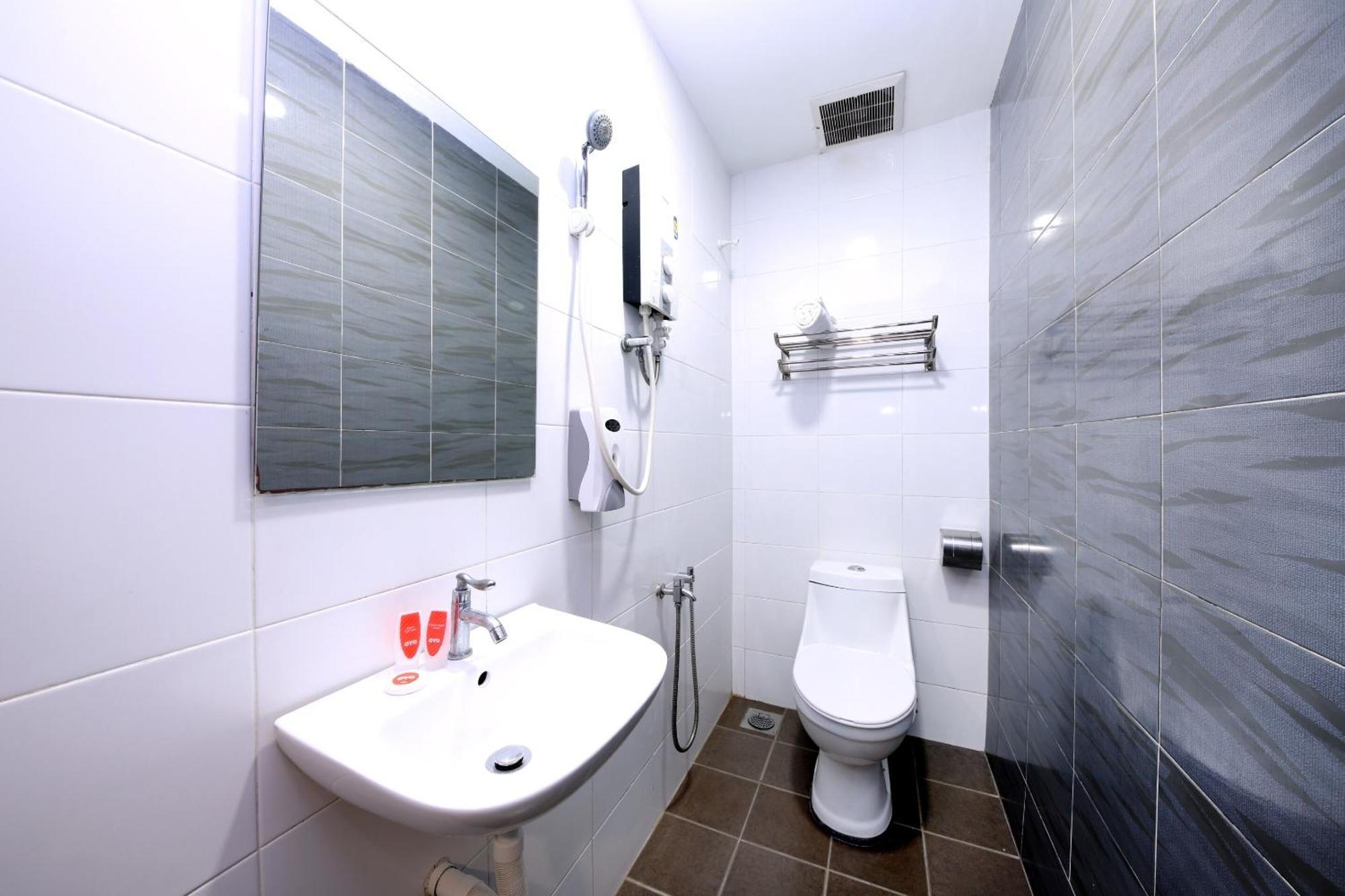 Super Oyo 1184 Ho Hotel Малакка Экстерьер фото